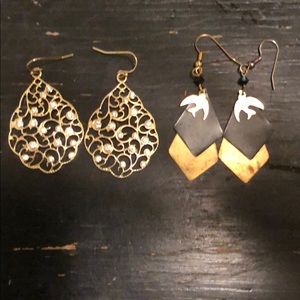 Beautiful gold earrings